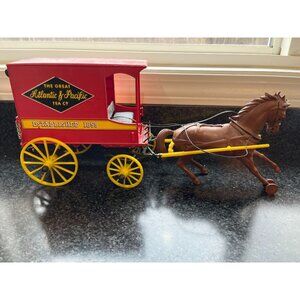 1960's Atlantic & Pacific Tea Company Established 1858 Plastic Horse Drawn